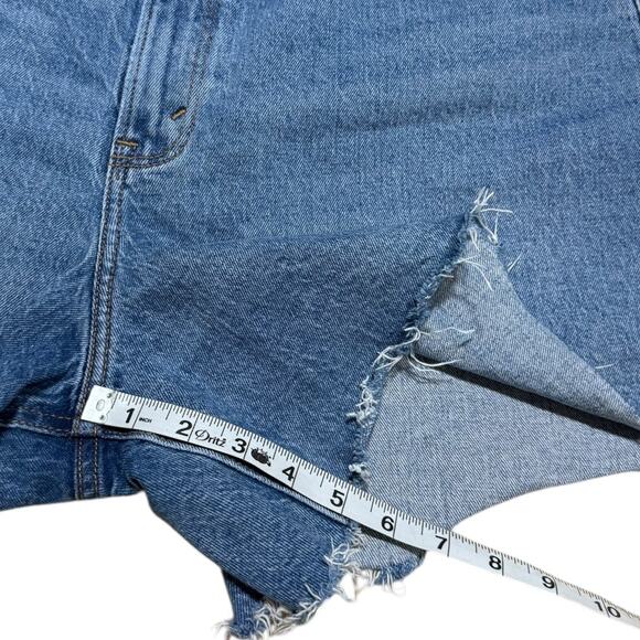 Abercrombie & Fitch - The Dad Short-  Curvy Love Denim Shorts - Size 33 - Picture 4 of 4